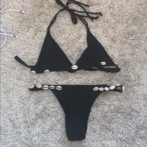Pooka shell black bikini set size L fits like a S